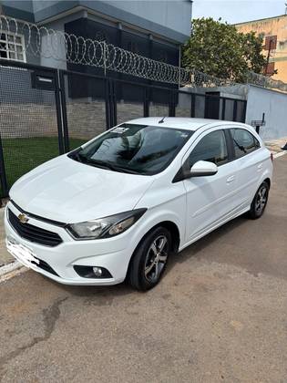 CHEVROLET ONIX 1.4 MPFI LTZ 8V FLEX 4P AUTOMÁTICO CHEVROLET ONIX 1.4 MPFI LTZ 8V FLEX 4P AUTOMÁTICO